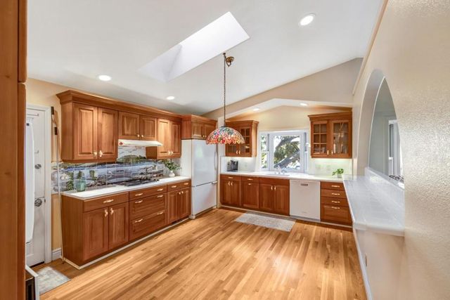 1107 David Avenue, Pacific Grove, CA 93950