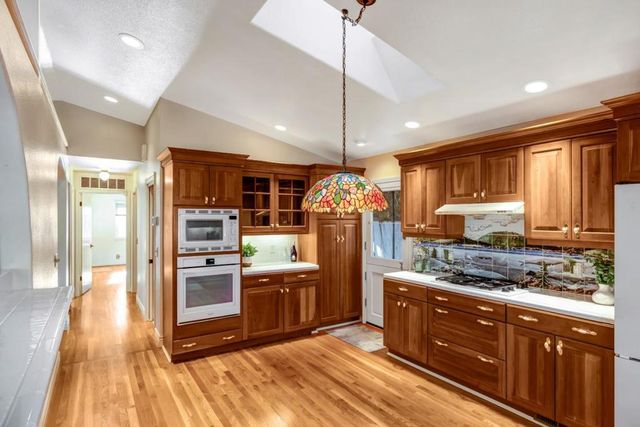 1107 David Avenue, Pacific Grove, CA 93950