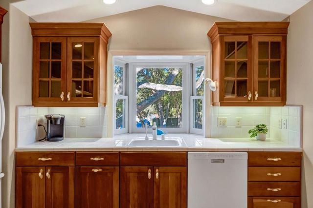 1107 David Avenue, Pacific Grove, CA 93950