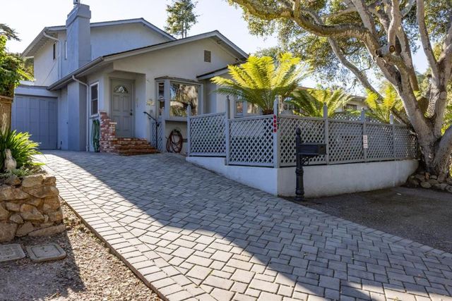 1107 David Avenue, Pacific Grove, CA 93950
