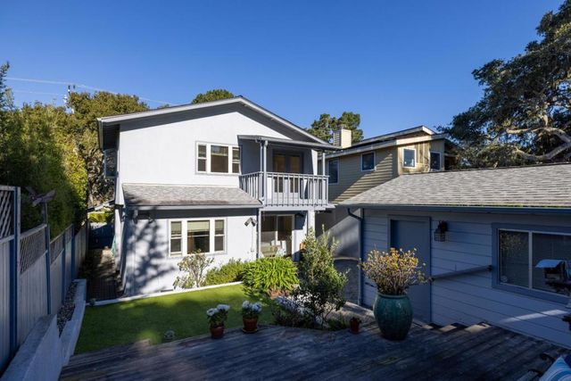 1107 David Avenue, Pacific Grove, CA 93950