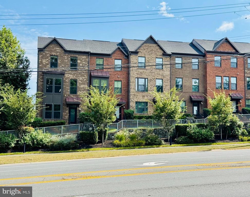 9324 SWEETBAY MAGNOLIA CT, Fairfax, VA 22031