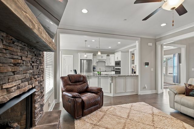 1008 Watercress Court, Murfreesboro, TN 37129