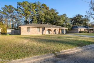 1005 Abbott Street, Picayune, MS 39466