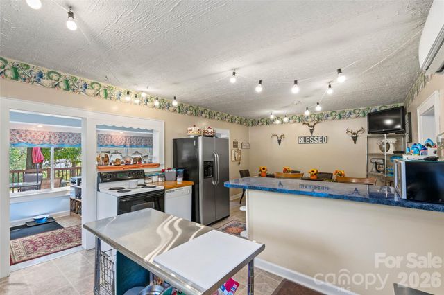 5780 S NC 16 Business Highway, Maiden, NC 28650