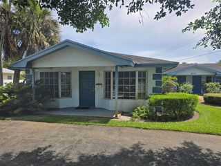 800 Ibis Way 4, North Palm Beach, FL 33408