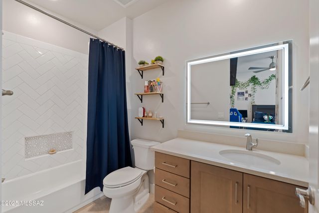 2673 E Homestead Ridge Court, Sahuarita, AZ 85629