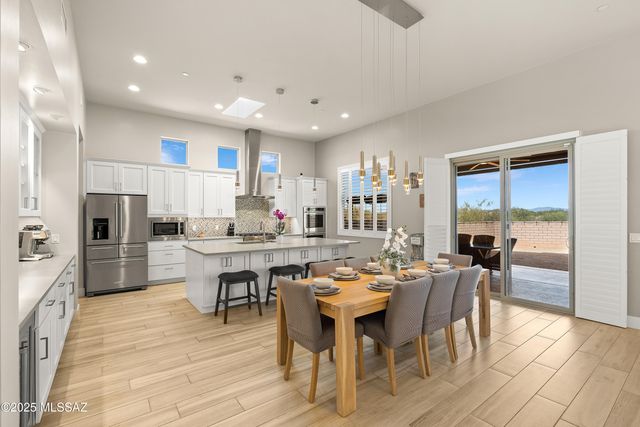 2673 E Homestead Ridge Court, Sahuarita, AZ 85629