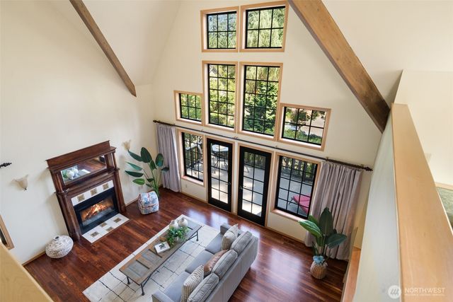 3840 NE Ambleside Lane, Bremerton, WA 98311