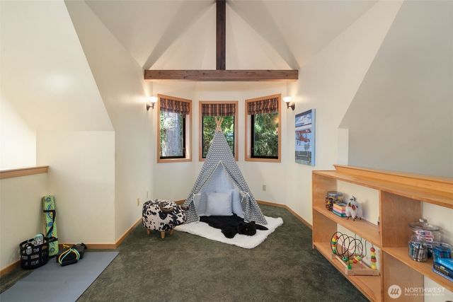 3840 NE Ambleside Lane, Bremerton, WA 98311