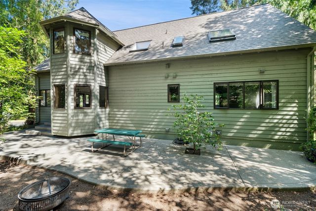 3840 NE Ambleside Lane, Bremerton, WA 98311