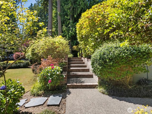 3840 NE Ambleside Lane, Bremerton, WA 98311