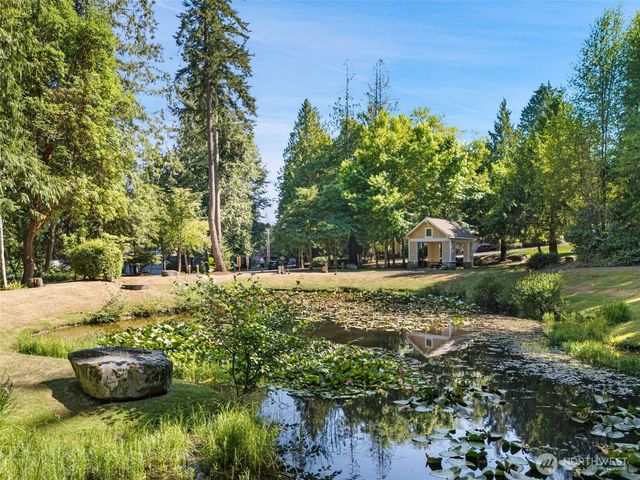 3840 NE Ambleside Lane, Bremerton, WA 98311