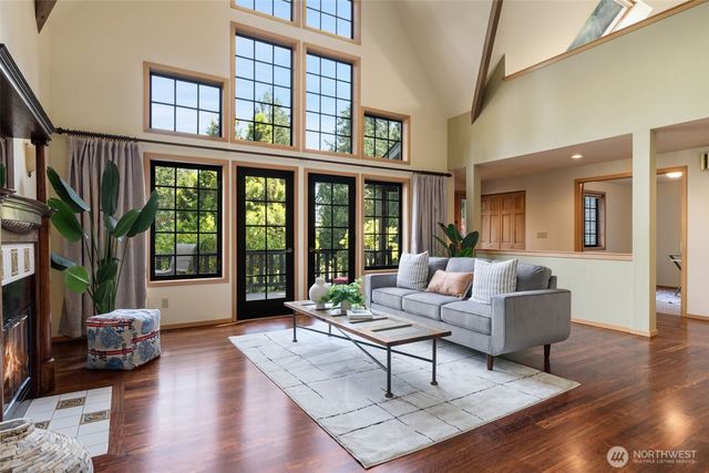 3840 NE Ambleside Lane, Bremerton, WA 98311