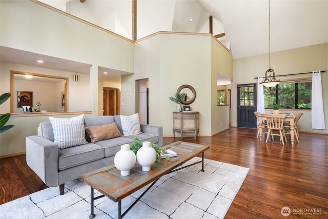 3840 NE Ambleside Lane, Bremerton, WA 98311