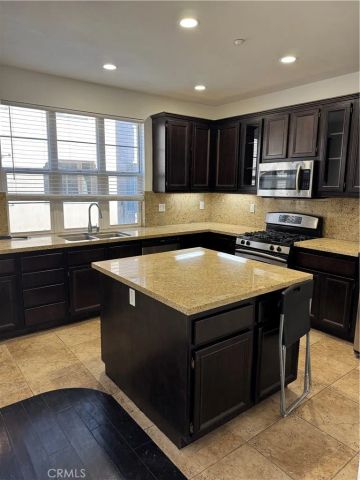 4445 Owens, Corona, CA 92883