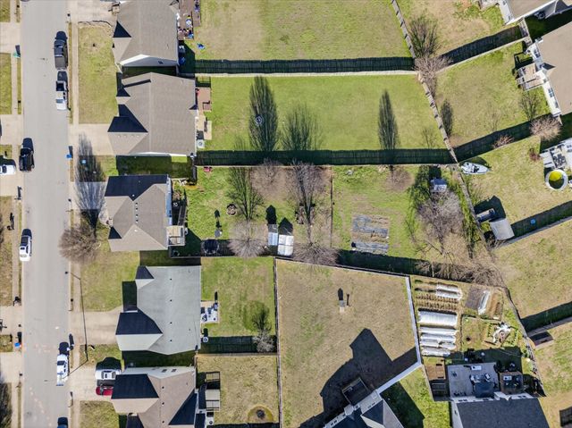 1059 Cindy Jo Ct, Clarksville, TN 37040