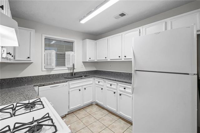 1809 Augusta SE Drive, Marietta, GA 30067