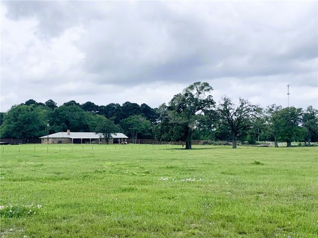 7980 County Road 171, Anderson, TX 77830