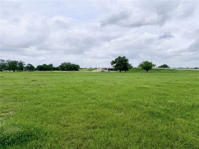 7980 County Road 171, Anderson, TX 77830