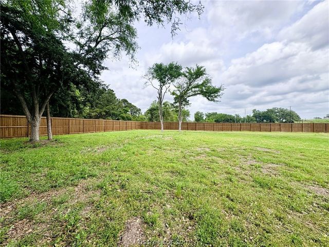 7980 County Road 171, Anderson, TX 77830