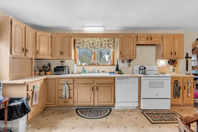 267 Phalanx Road, Colts Neck, NJ 07722