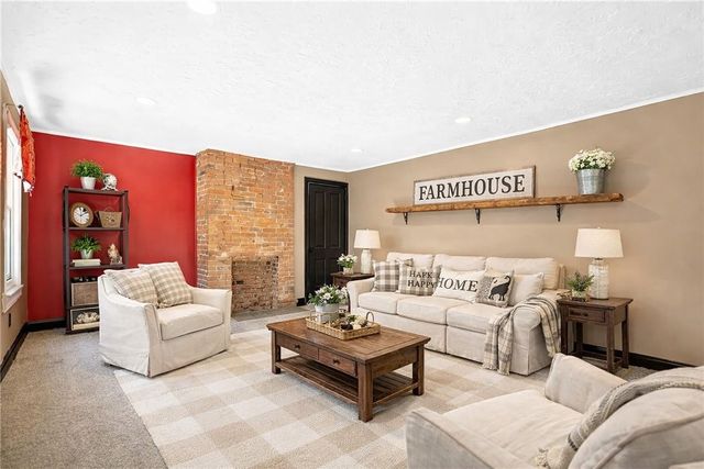 603 Boston Hollow Rd, Lincoln Boro, PA 15037