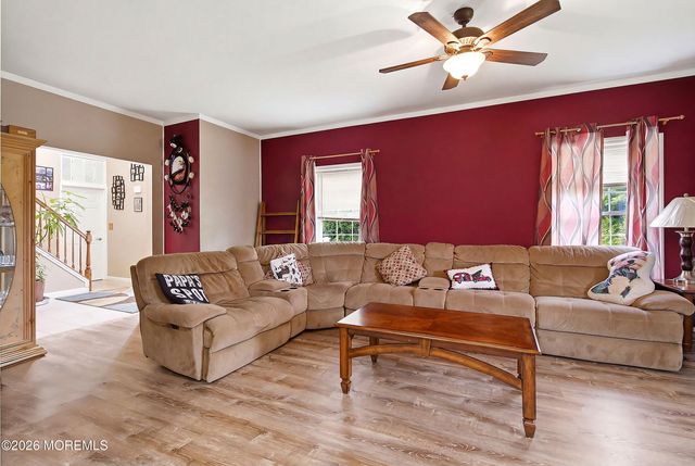 19 Bay Parkway, Waretown, NJ 08758