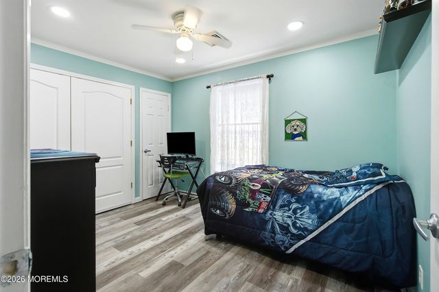 19 Bay Parkway, Waretown, NJ 08758