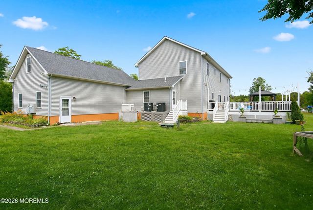 19 Bay Parkway, Waretown, NJ 08758
