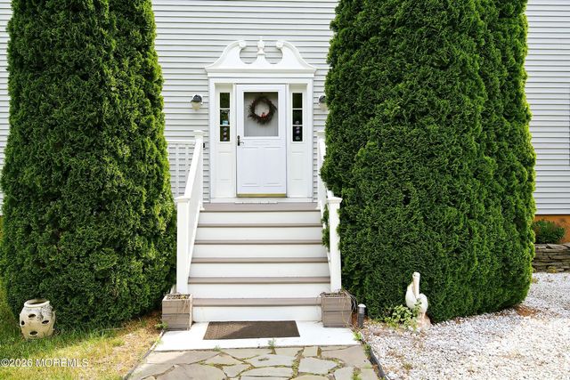 19 Bay Parkway, Waretown, NJ 08758