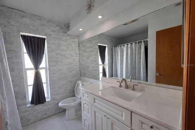 2202 PERRY AVENUE, Spring Hill, FL 34609