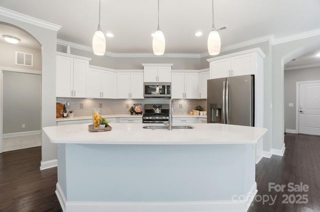 1720 Traditions Court, Waxhaw, NC 28173