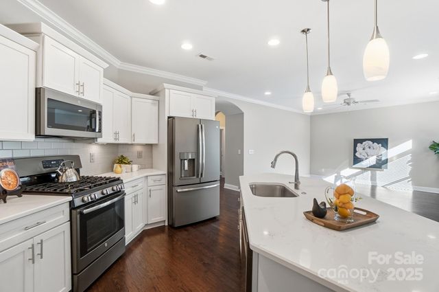 1720 Traditions Court, Waxhaw, NC 28173