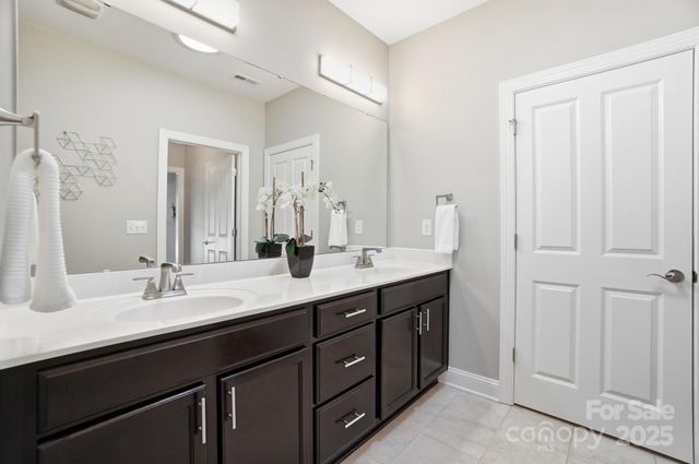 1720 Traditions Court, Waxhaw, NC 28173