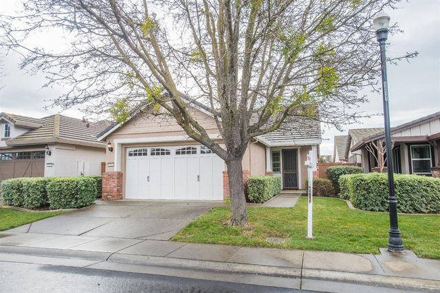 7824 Barnsley Way, Elk Grove, CA 95757