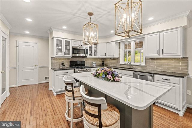 4042 LOMAR, Mount Airy, MD 21771