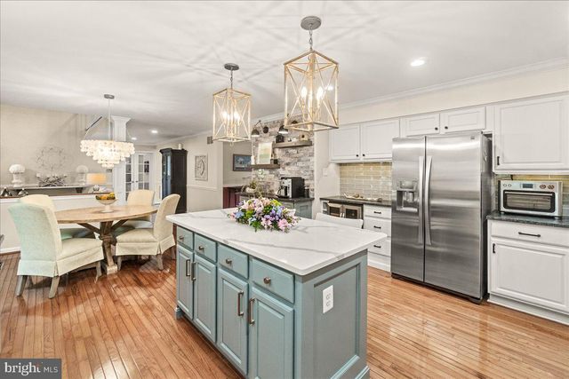 4042 LOMAR, Mount Airy, MD 21771