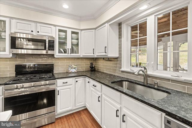 4042 LOMAR, Mount Airy, MD 21771