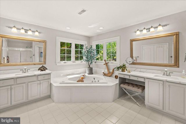 4042 LOMAR, Mount Airy, MD 21771