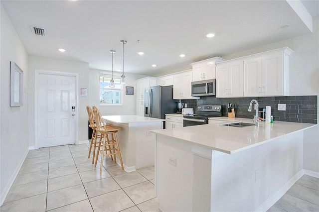 3120 PARADOX CIRCLE 204, Kissimmee, FL 34746