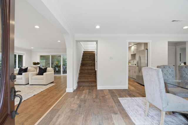 17250 Pine Avenue, Los Gatos, CA 95032