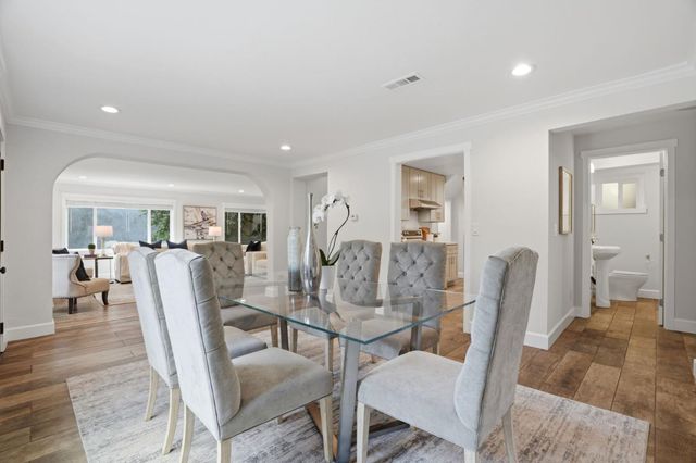 17250 Pine Avenue, Los Gatos, CA 95032