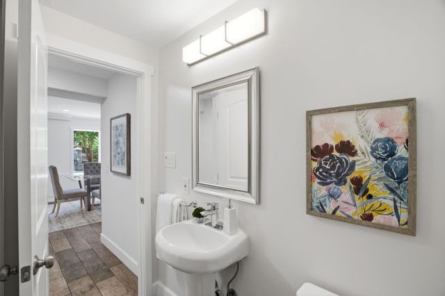 17250 Pine Avenue, Los Gatos, CA 95032