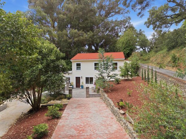 17250 Pine Avenue, Los Gatos, CA 95032