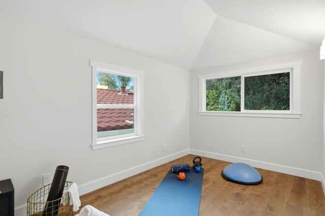 17250 Pine Avenue, Los Gatos, CA 95032