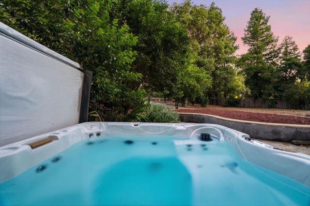 17250 Pine Avenue, Los Gatos, CA 95032