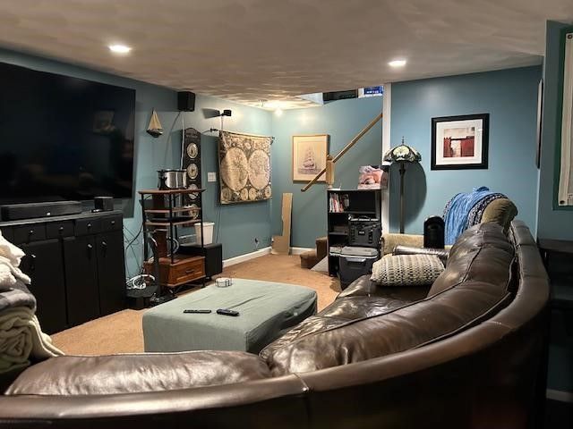 8 Byron Boulevard, Warwick, RI 02888