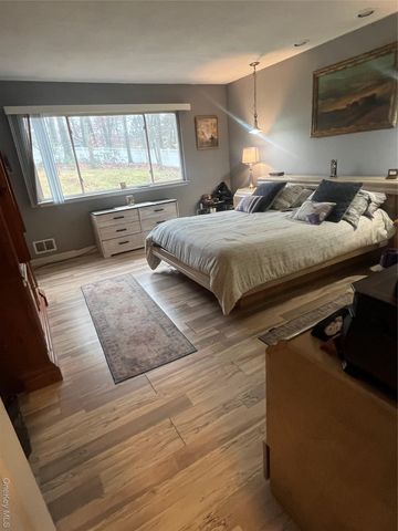 8 Windmill Lane, New City, NY 10956