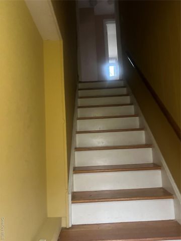 8 Windmill Lane, New City, NY 10956